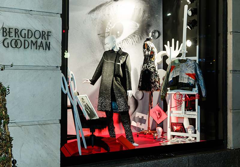 Schiaparelli ouvre son premier pop-up chez Bergdorf Goodman